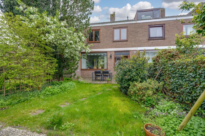 Foto 2 van Atletenstraat 19