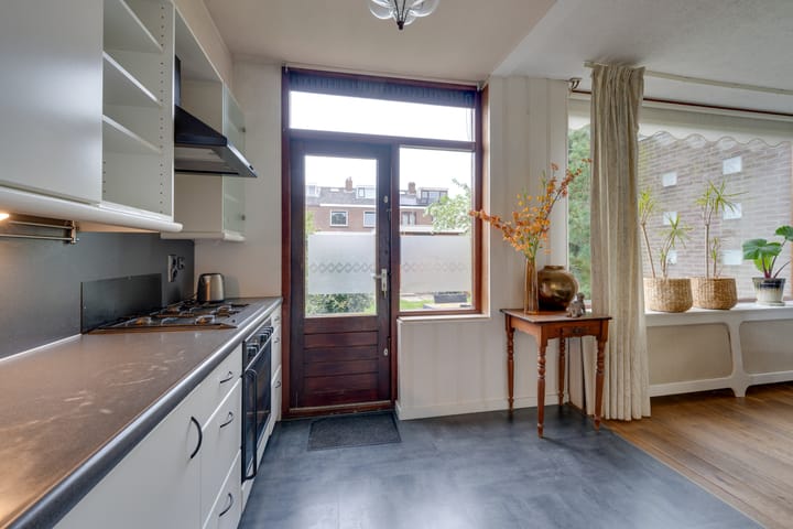 Foto 15 van Atletenstraat 19