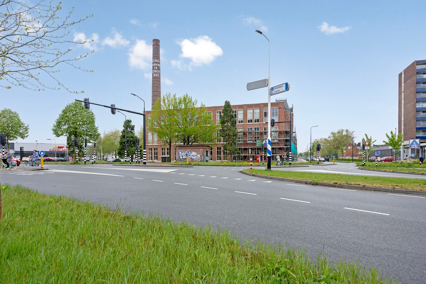 Photo 25 of Haaksbergerstraat 83