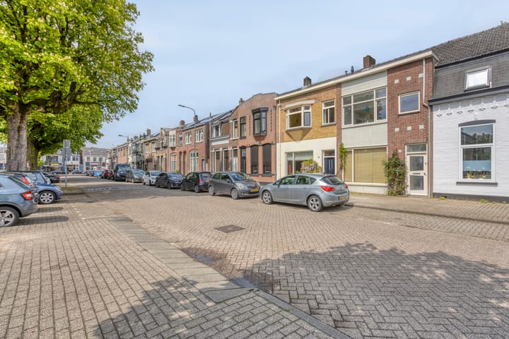 Foto 2 van Leonard van Vechelstraat 29