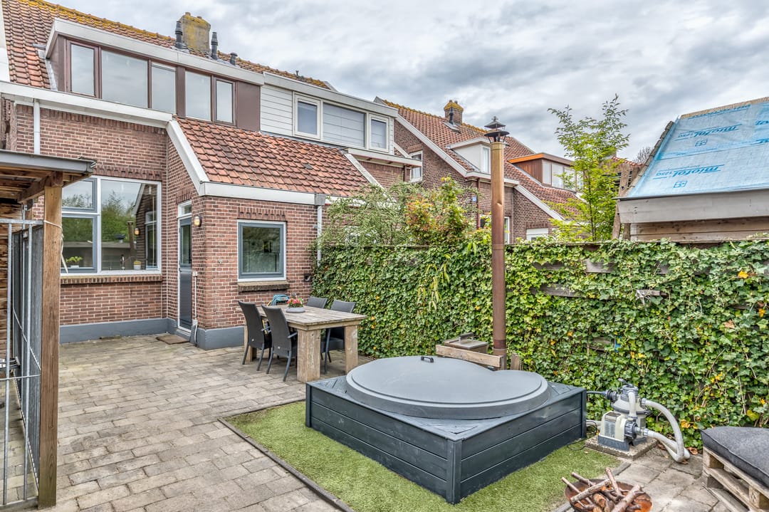 Photo 2 of Stationsbuurt 25