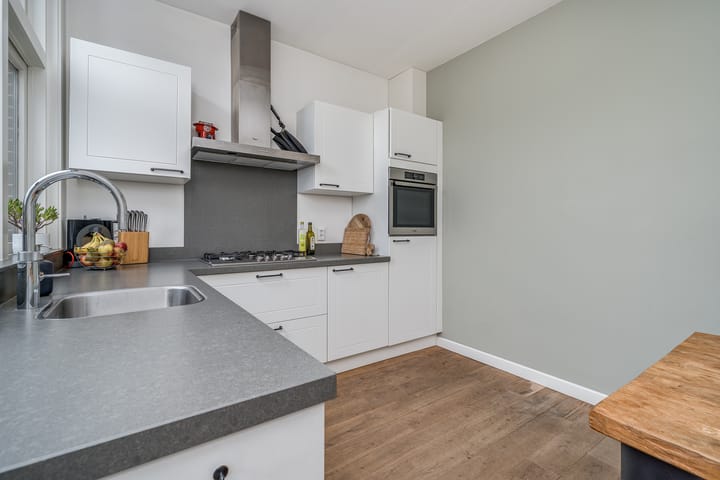 Foto 11 van Stationsbuurt 25