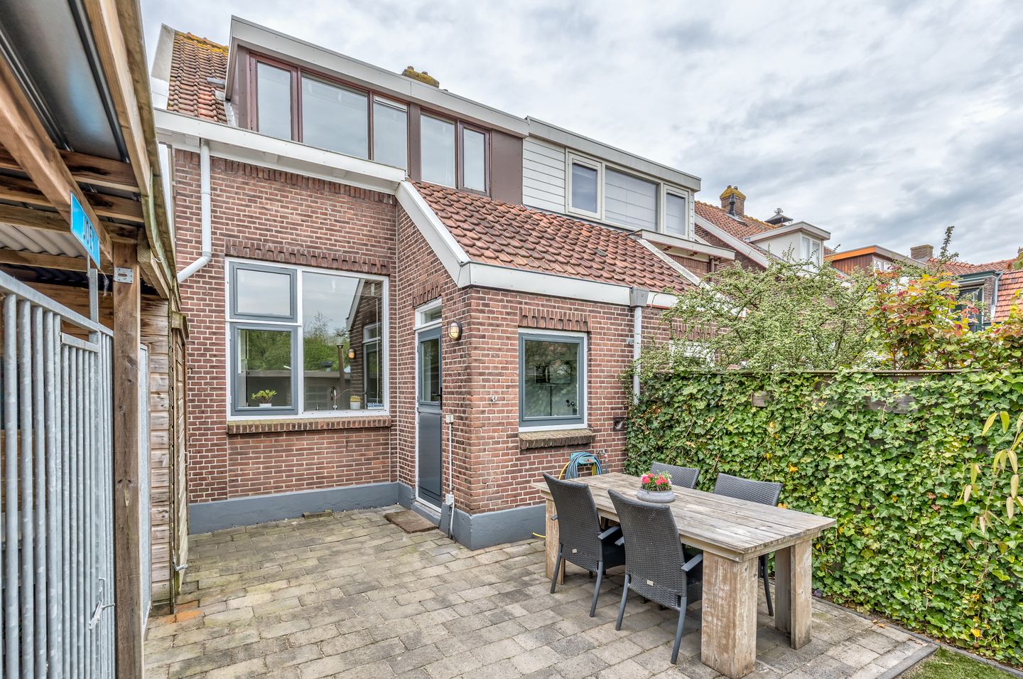 Photo 20 of Stationsbuurt 25