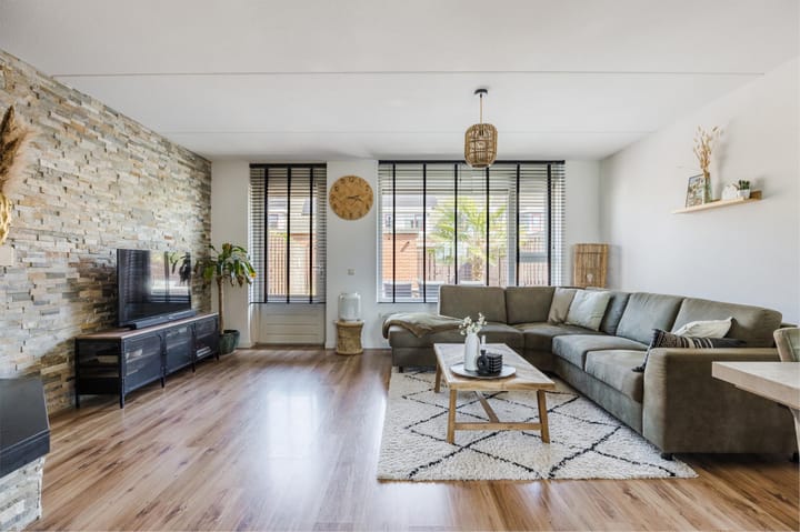 Foto 4 van Van Duin-akker 20