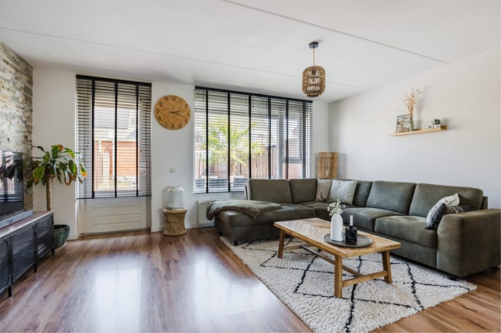 Foto 6 van Van Duin-akker 20