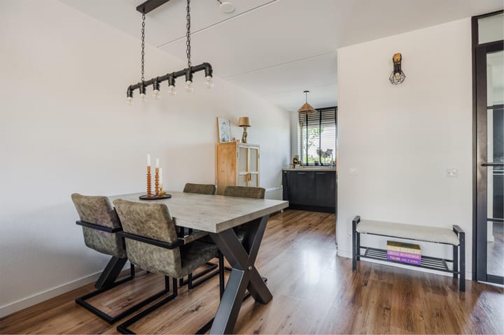 Foto 11 van Van Duin-akker 20