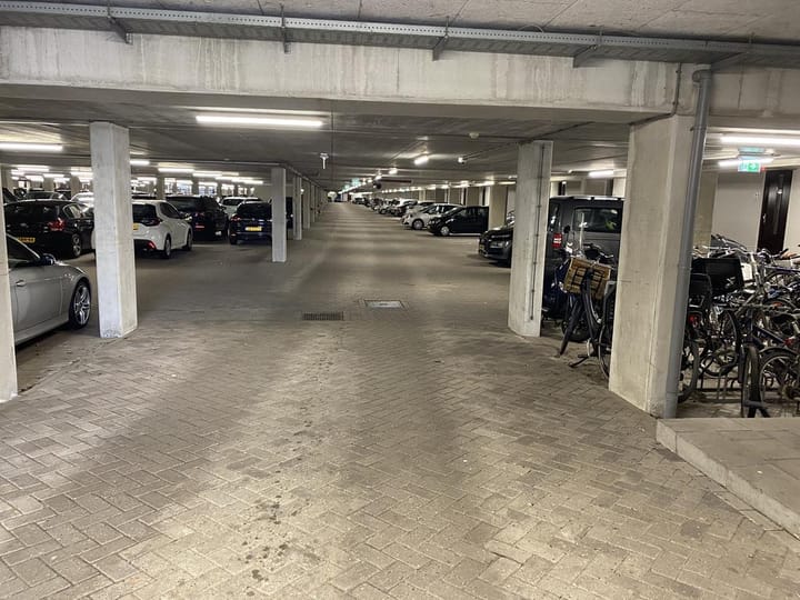 Photo 3 of Zonnehof K-20 parkeerplaats