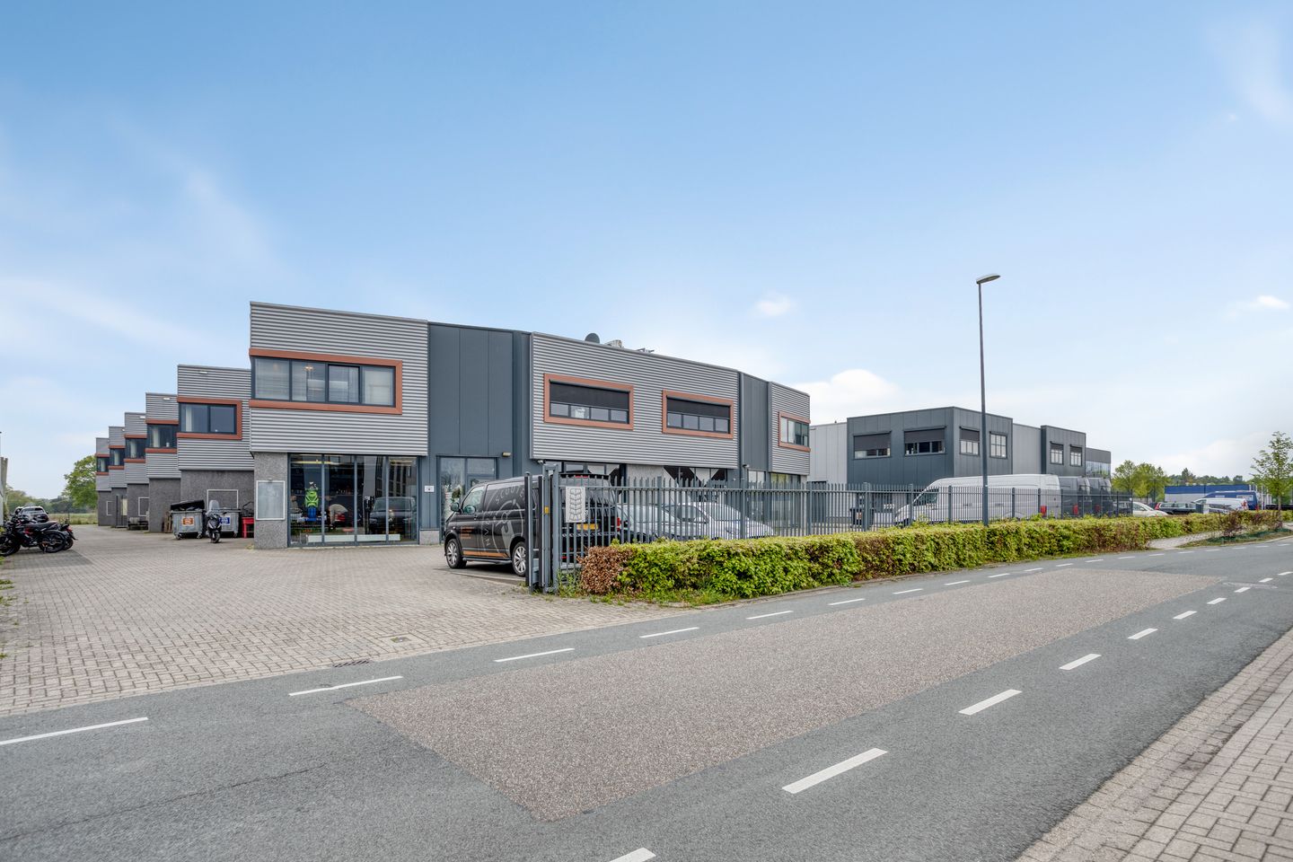 Bekijk foto 2 van Habraken 2323-B