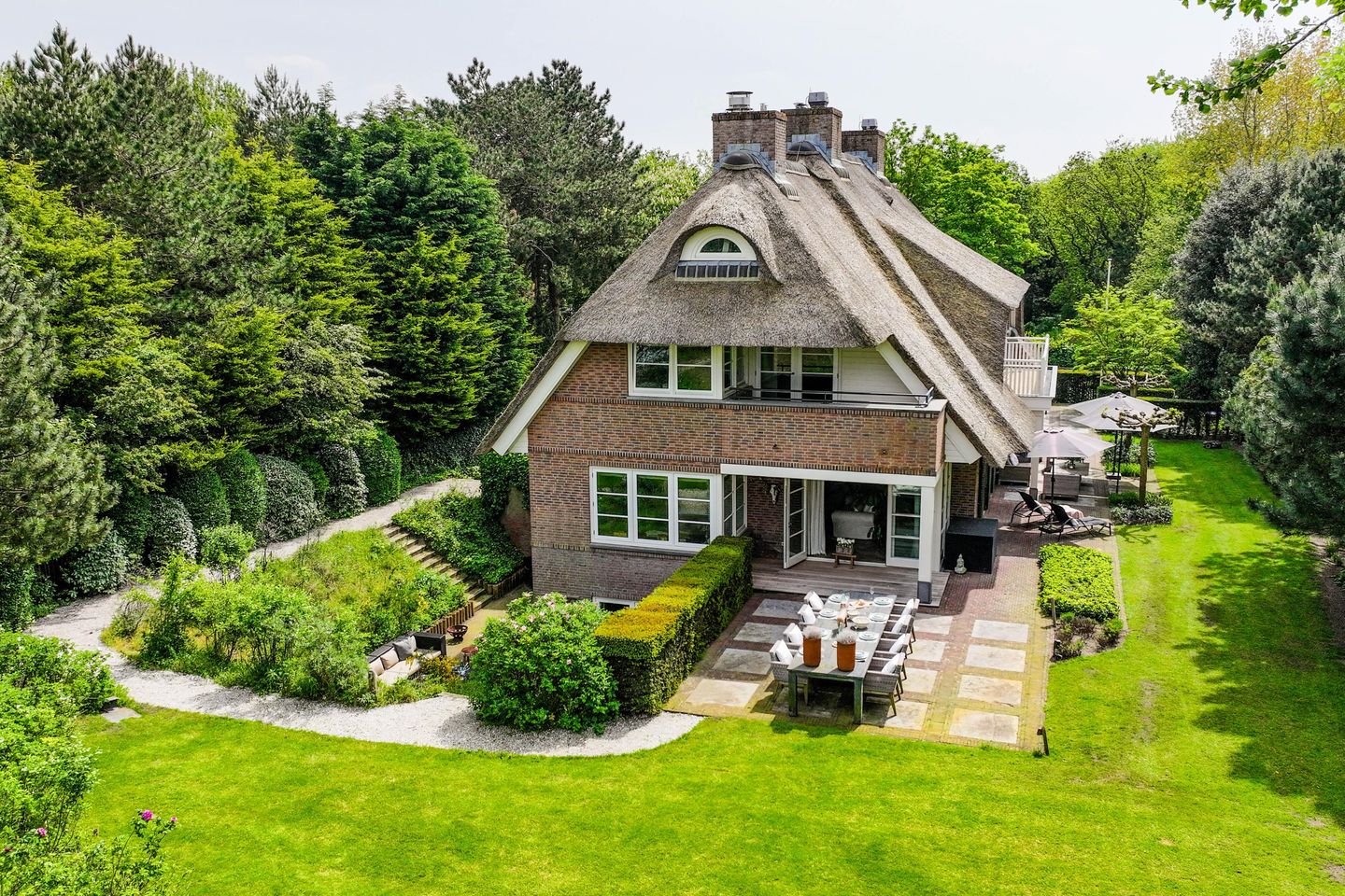 Photo 10 of Van Bergenlaan 1-A