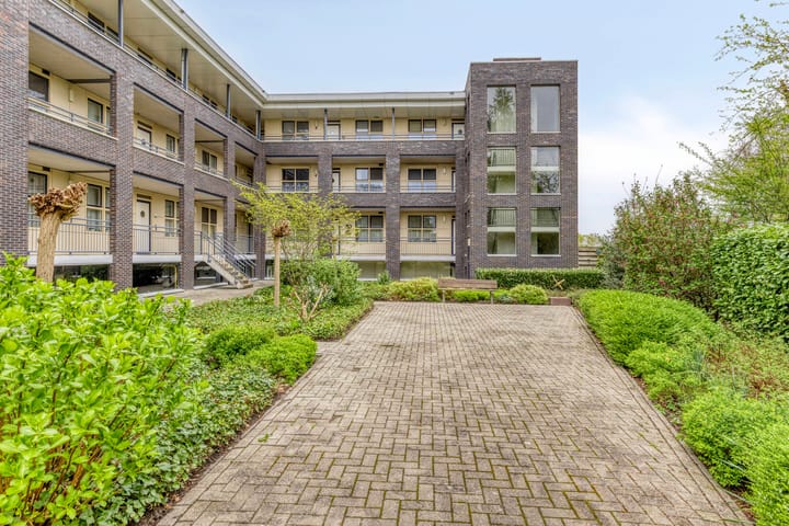 Foto 24 van J.P. Santeeweg 2-G