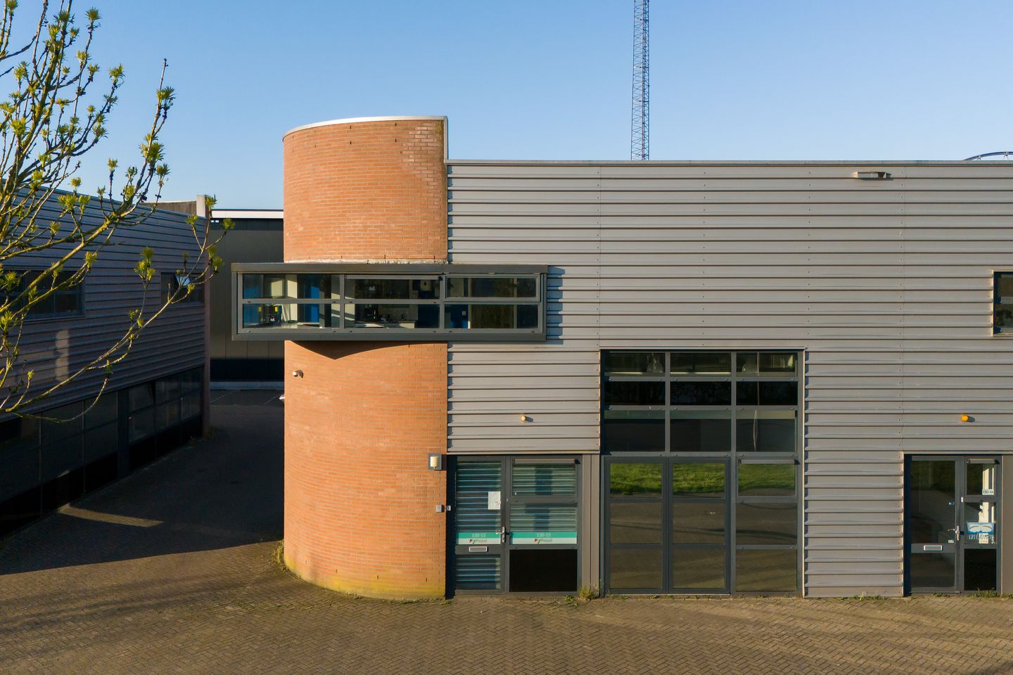 Bekijk foto 1 van Nijverheidsweg-Noord 130-13