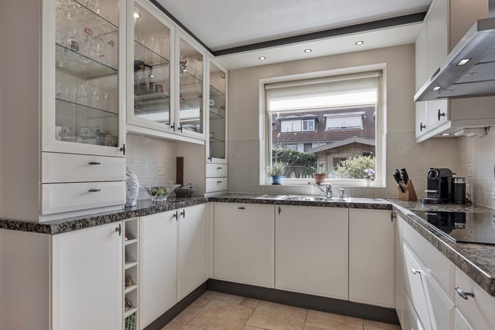 Foto 13 van Benthuizenstraat 30