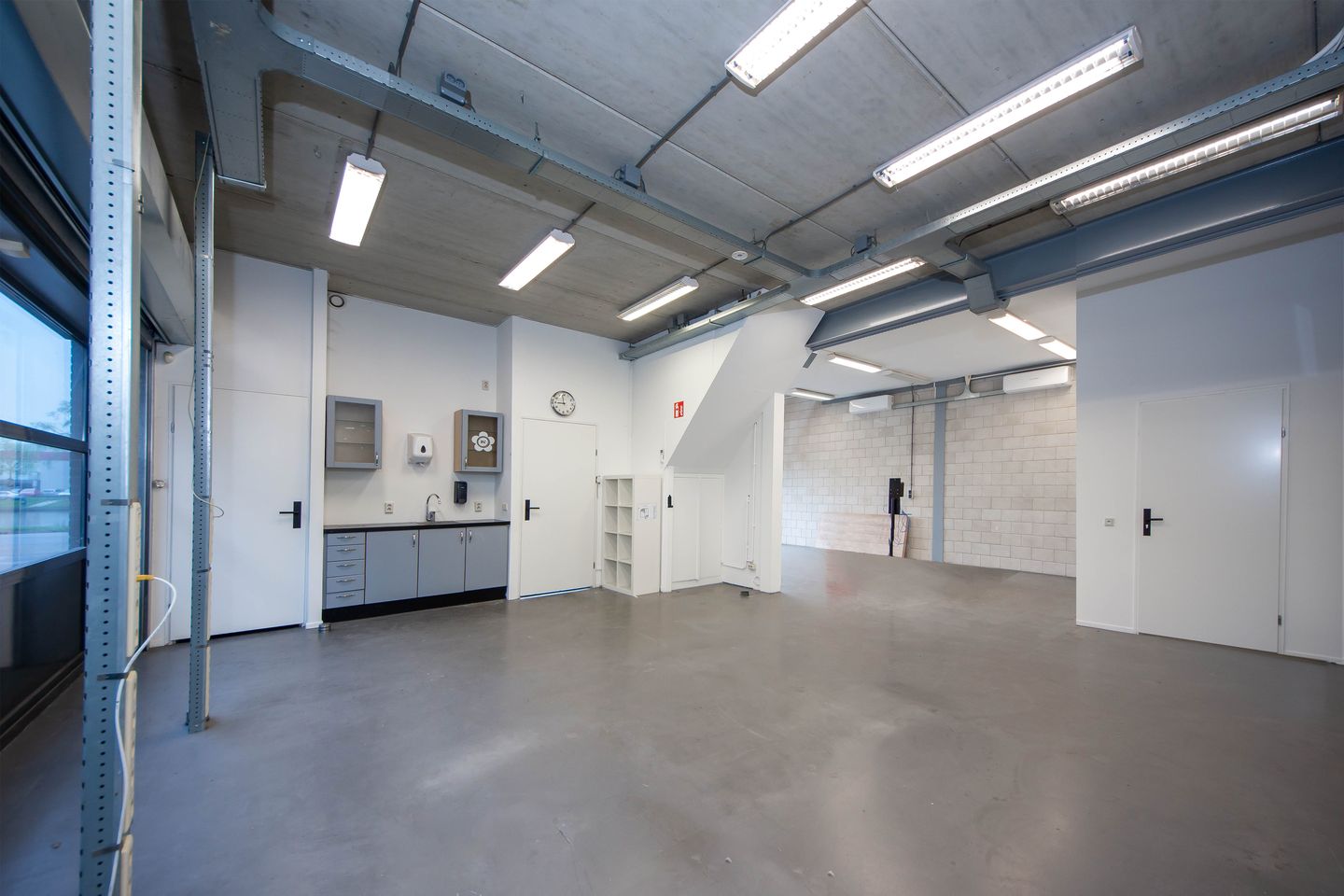 Bekijk foto 2 van Nijverheidsweg-Noord 130-5