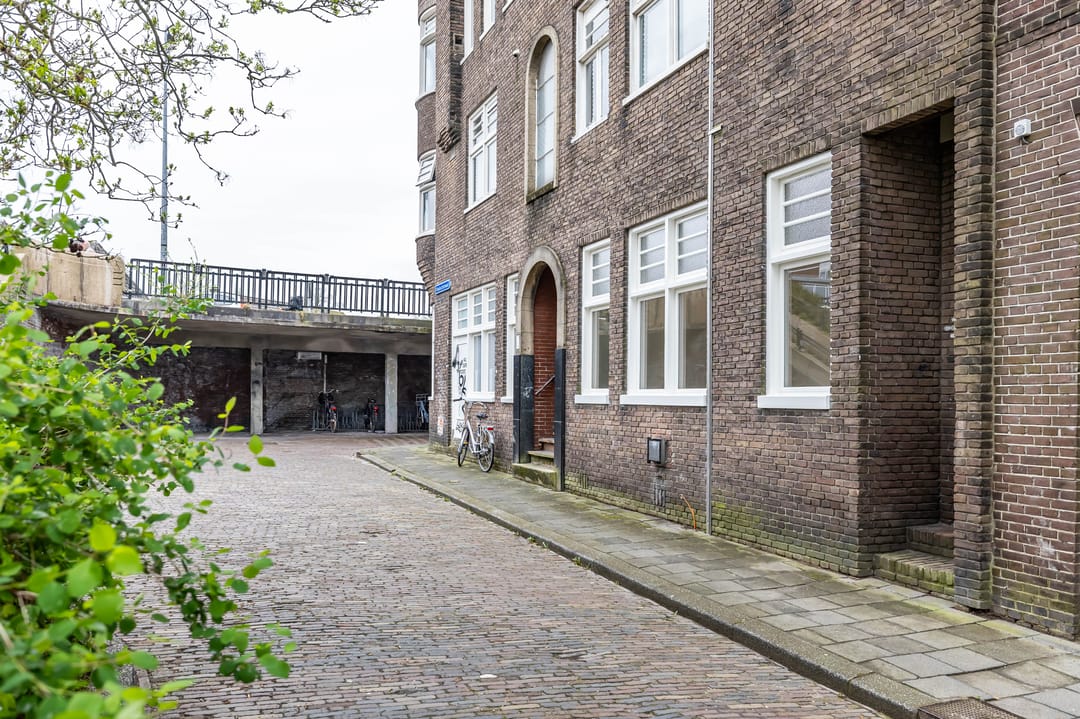 Foto 7 van Viaductstraat 1