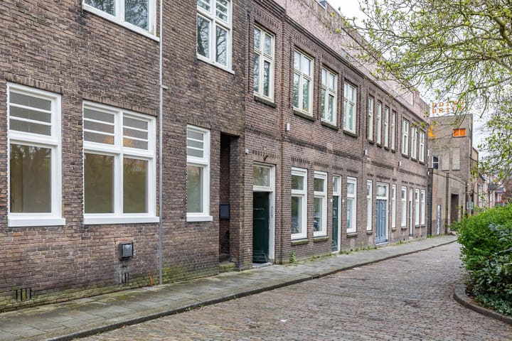 Foto 9 van Viaductstraat 1