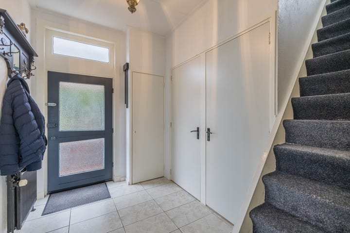 Photo 7 of Pieter Venemakade 177