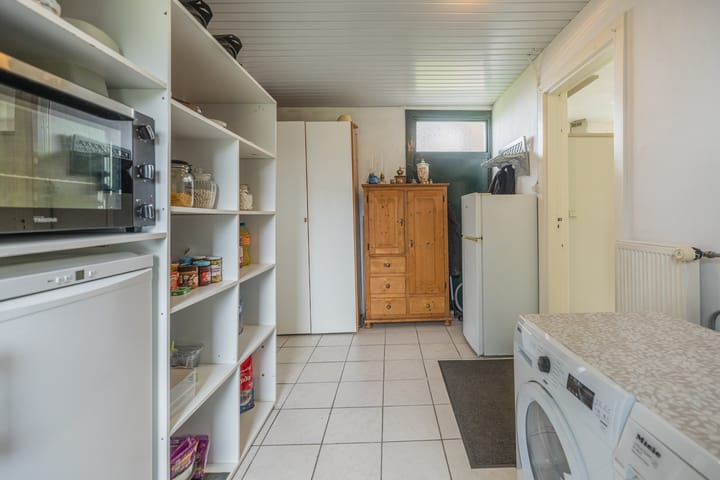 Photo 17 of Pieter Venemakade 177