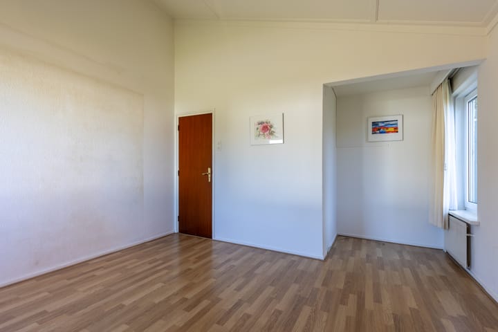 Foto 33 van Ross van Lenneplaan 30