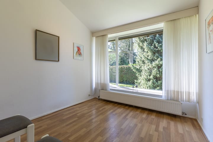 Foto 35 van Ross van Lenneplaan 30