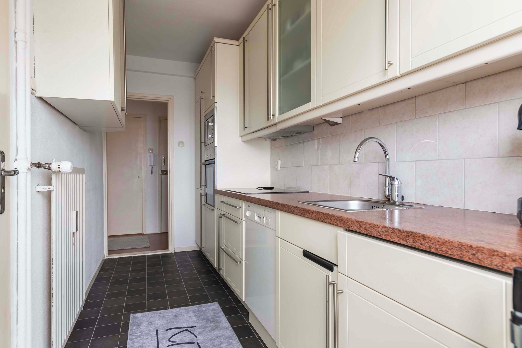 Foto 12 van Adelaarslaan 289