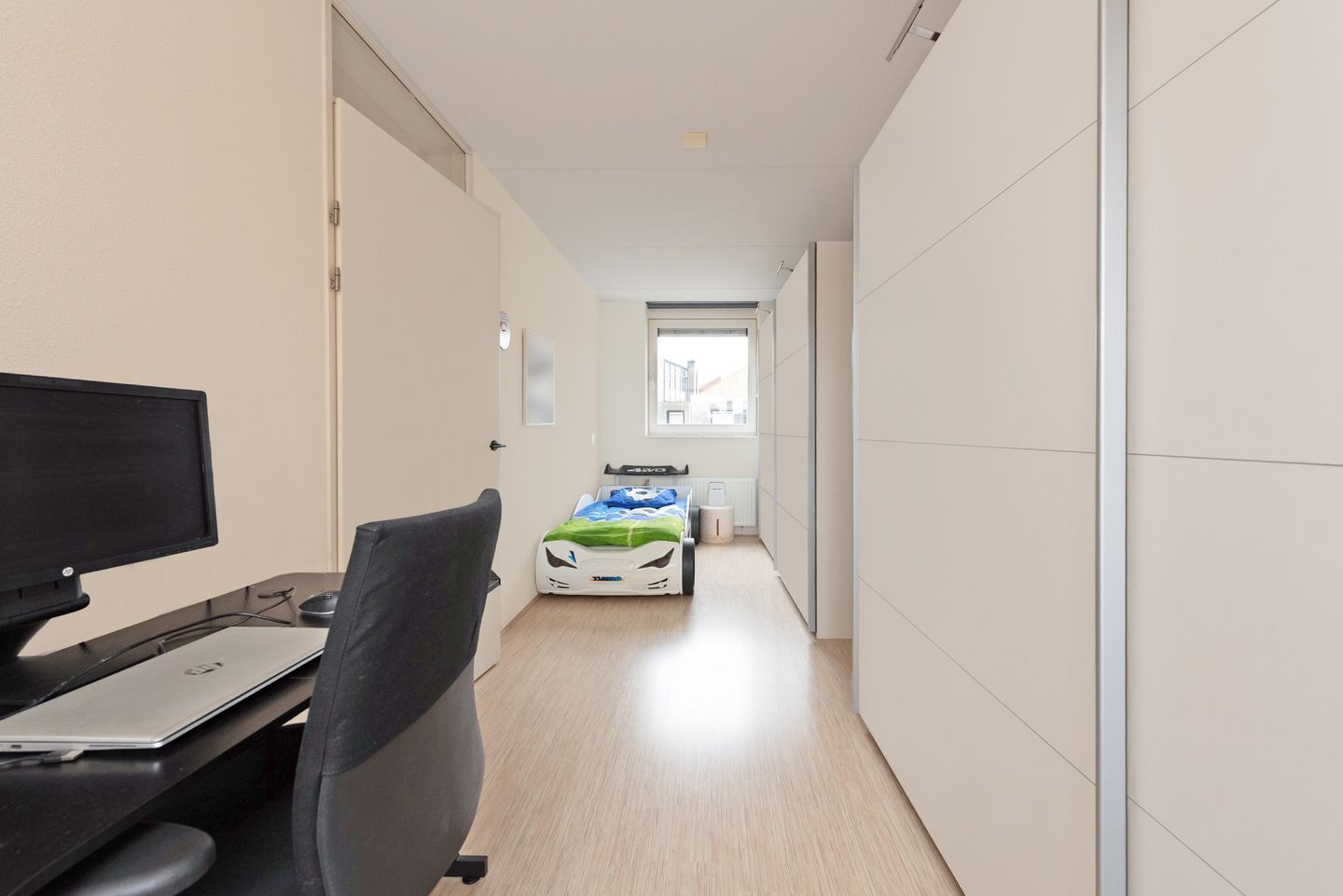 Photo 34 of Gele Plomp 24