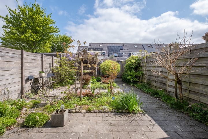 Foto 27 van Moerbeeklaan 31