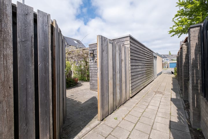 Foto 30 van Moerbeeklaan 31