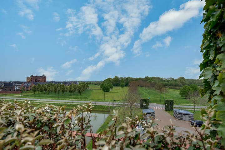 Photo 24 of Leliënhuyze 45