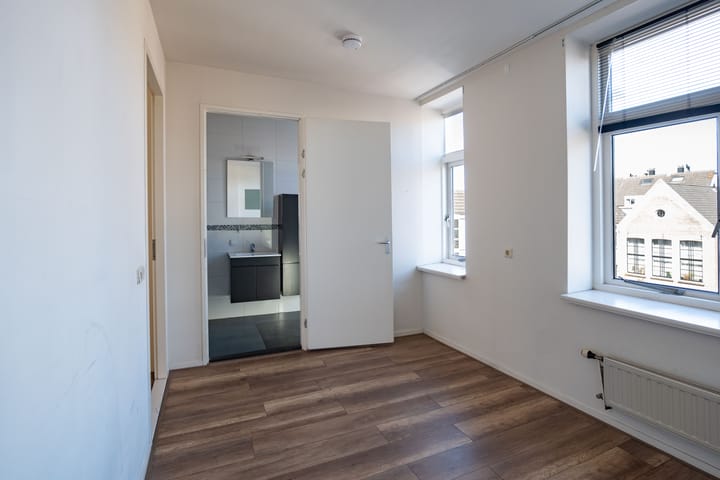 Photo 17 of Oudestraat 13-02