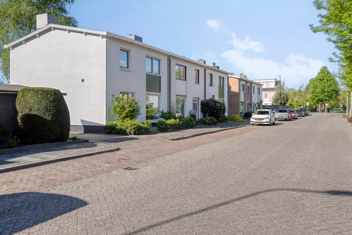 Foto 42 van Sportlaan 9