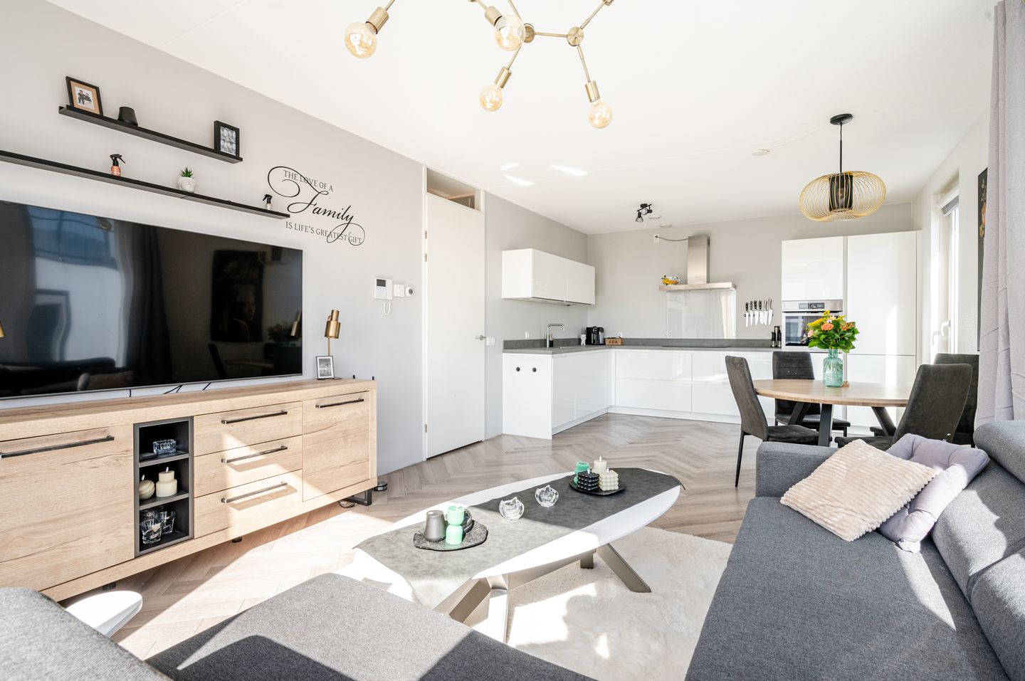 Photo 5 of Olivier van Noortstraat 24-L