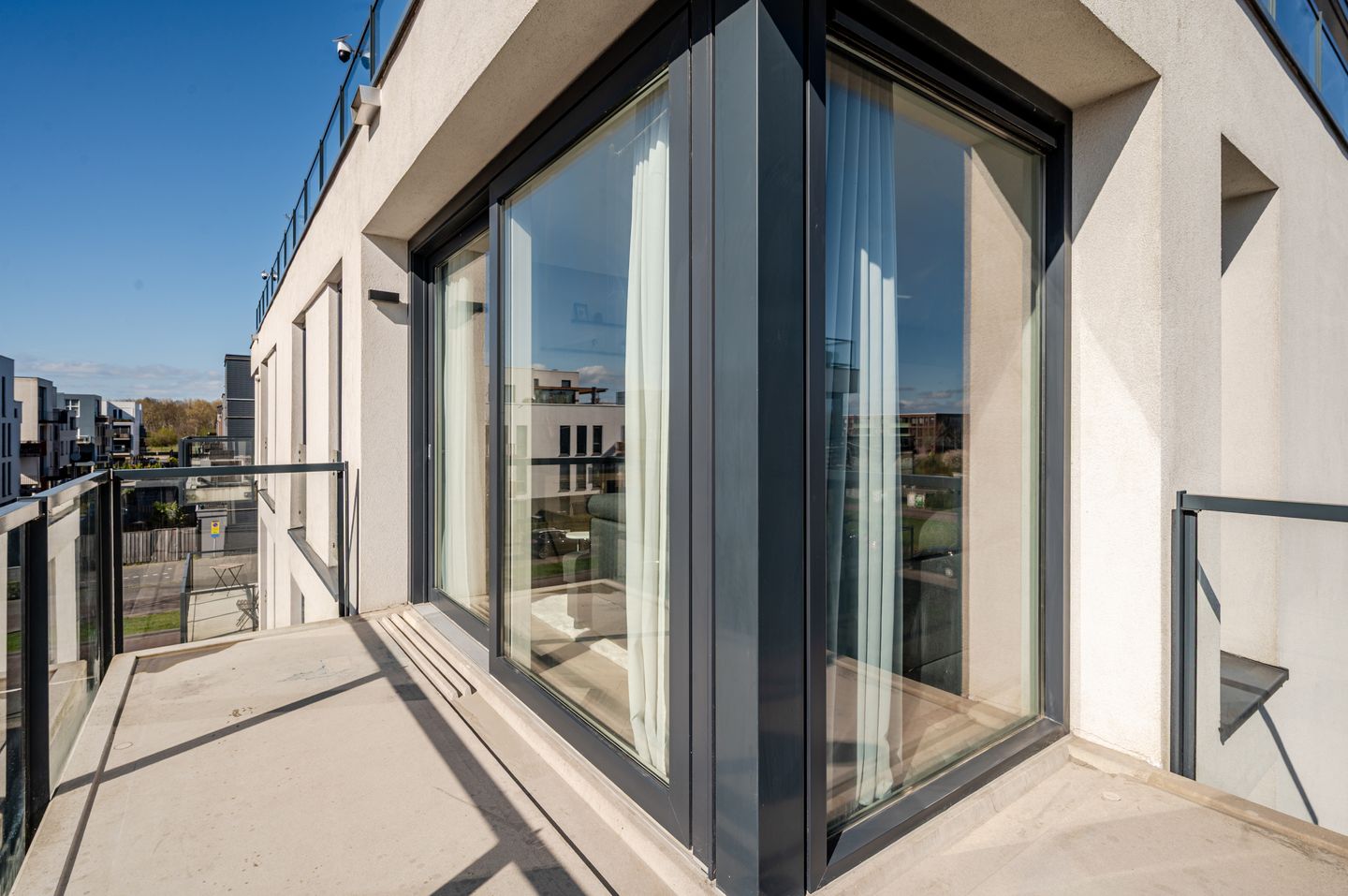 Photo 10 of Olivier van Noortstraat 24-L