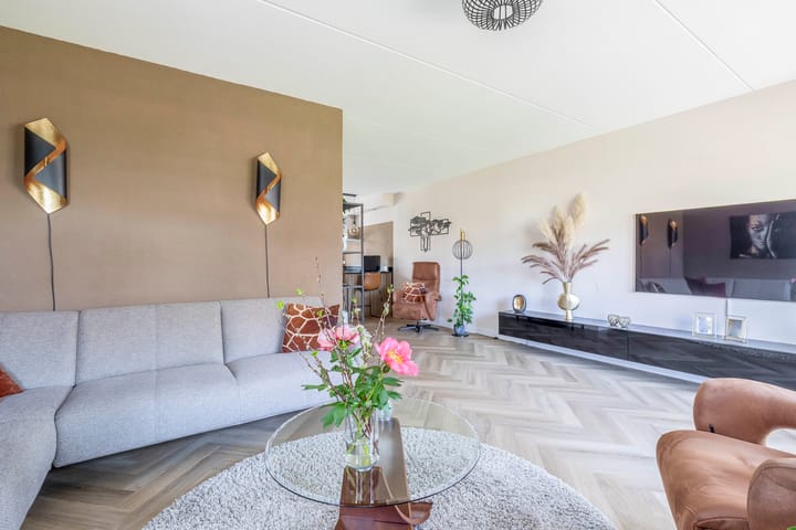 Foto 12 van Kastanjeleane 83