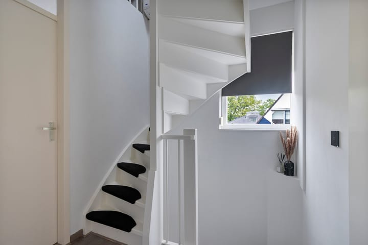 Foto 16 van Reggestraat 2