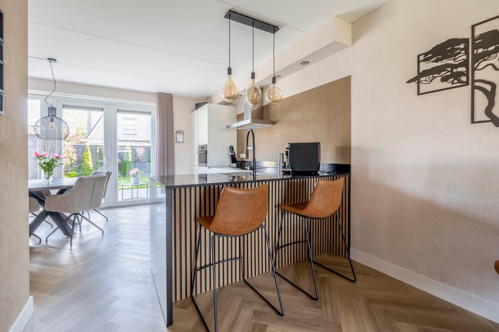 Foto 15 van Kastanjeleane 83