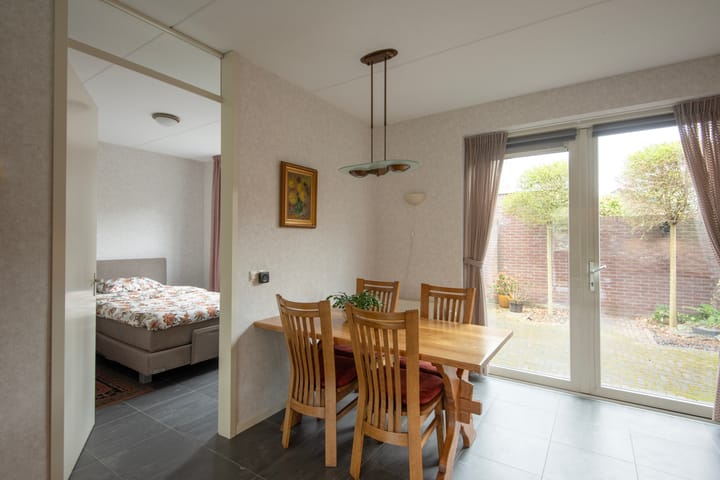 Foto 8 van Tromplaan 2-A