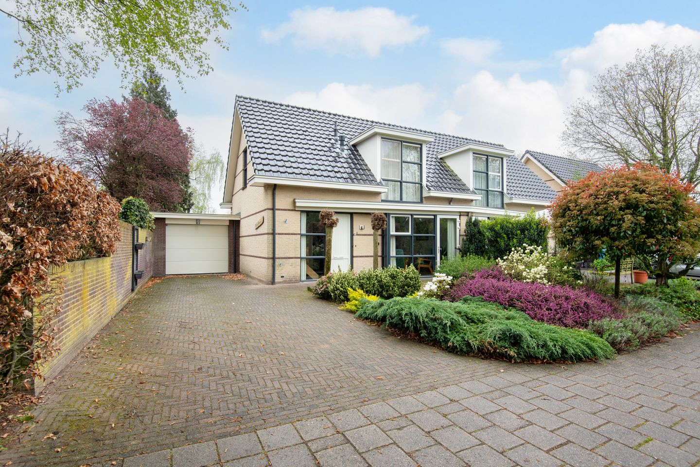 Photo 25 of Tromplaan 2-A