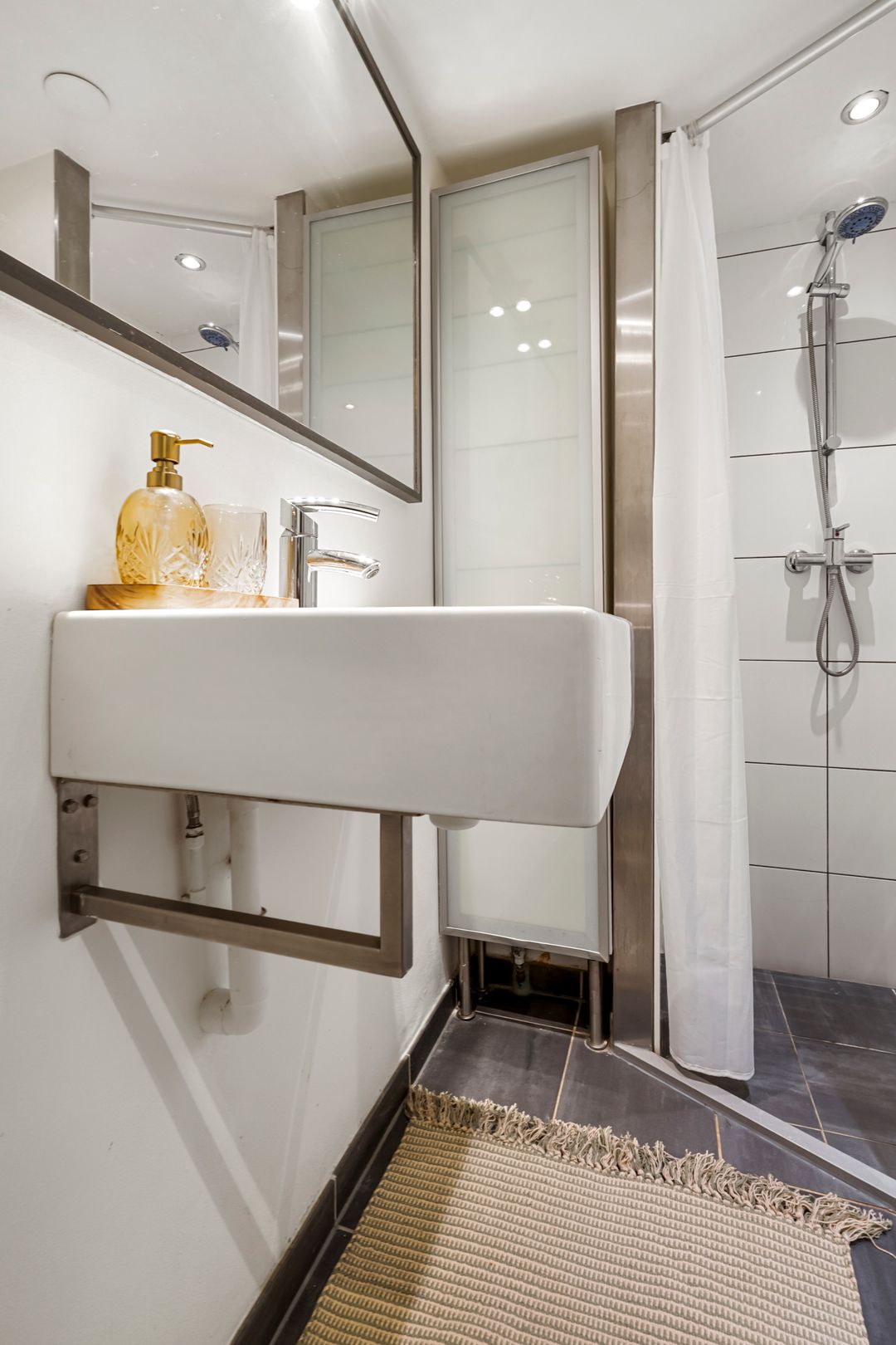 Foto 7 van Utrechtsedwarsstraat 164