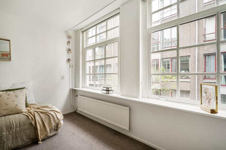 Foto 23 van Utrechtsedwarsstraat 164