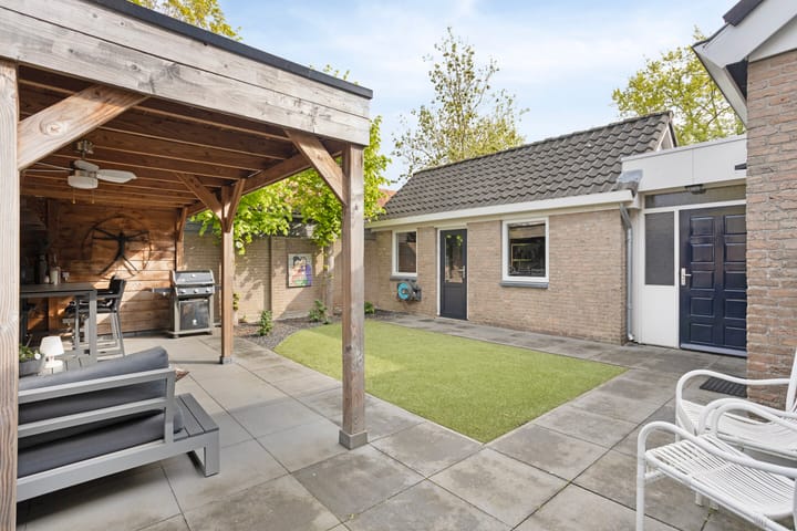 Foto 35 van Spechtstraat 4