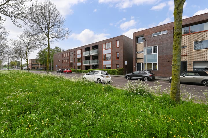 Foto 42 van Jacobsmantelstraat 1