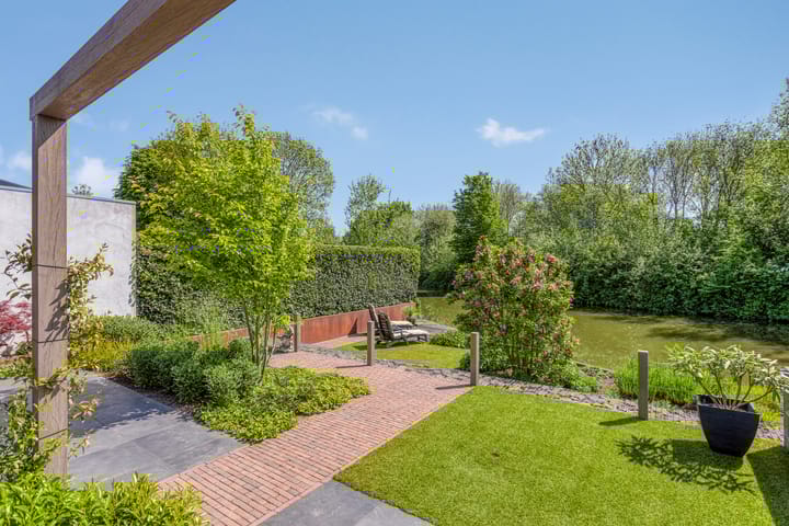 Foto 43 van Dalwagenseweg 140