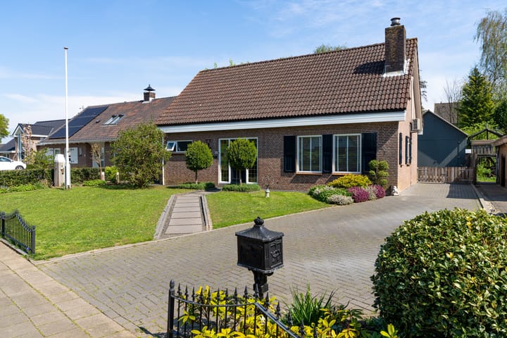 Photo 2 of Aalscholverstraat 15