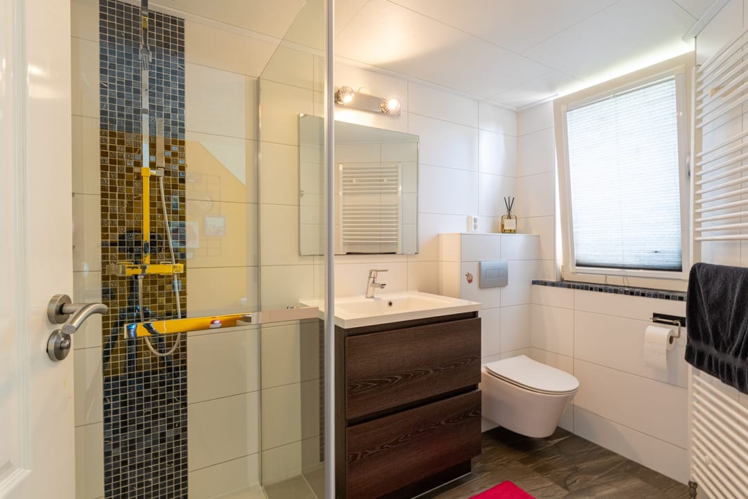 Photo 32 of Aalscholverstraat 15