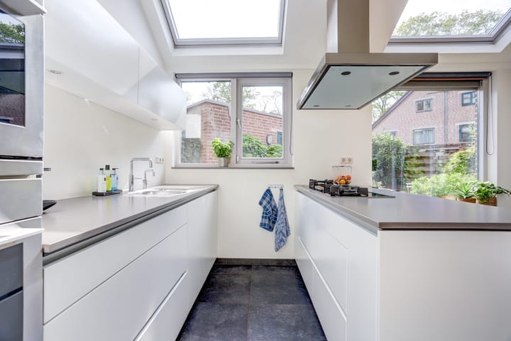 Photo 12 of Harriët Freezerlaan 44