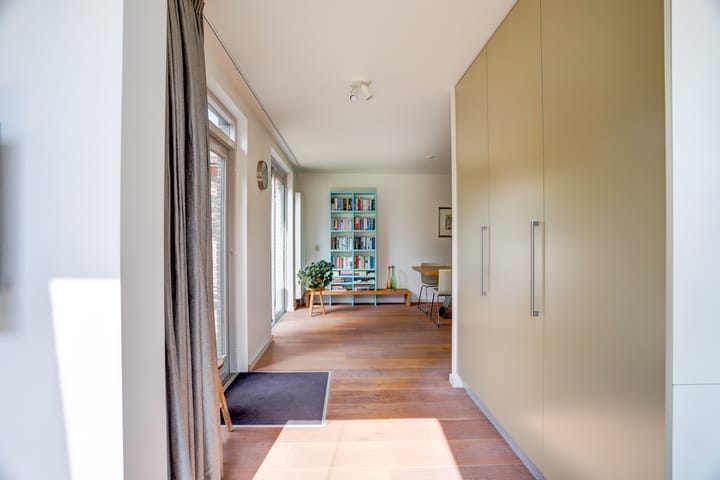 Photo 19 of Harriët Freezerlaan 44