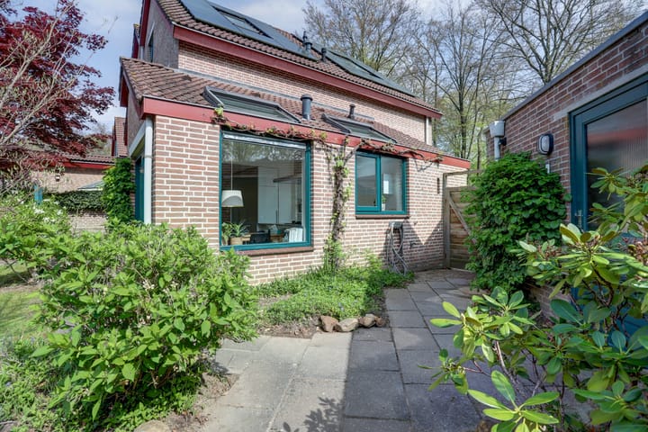 Photo 59 of Harriët Freezerlaan 44