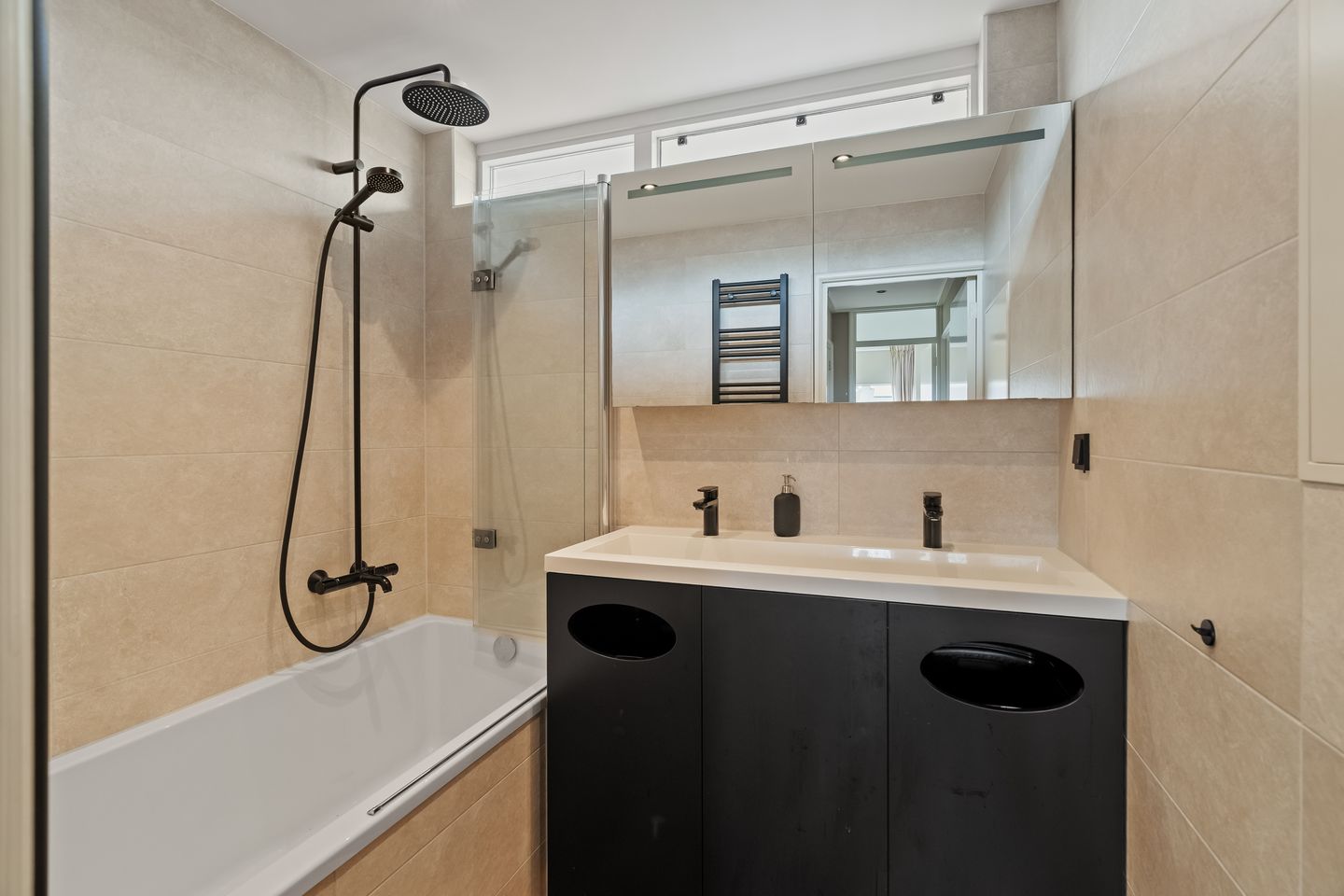 Foto 14 van Burgemeester Aalberslaan 141