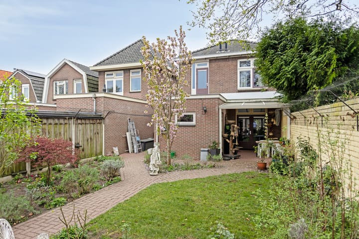 Foto 22 van Rozenstraat 64