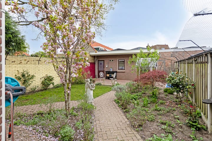 Foto 24 van Rozenstraat 64